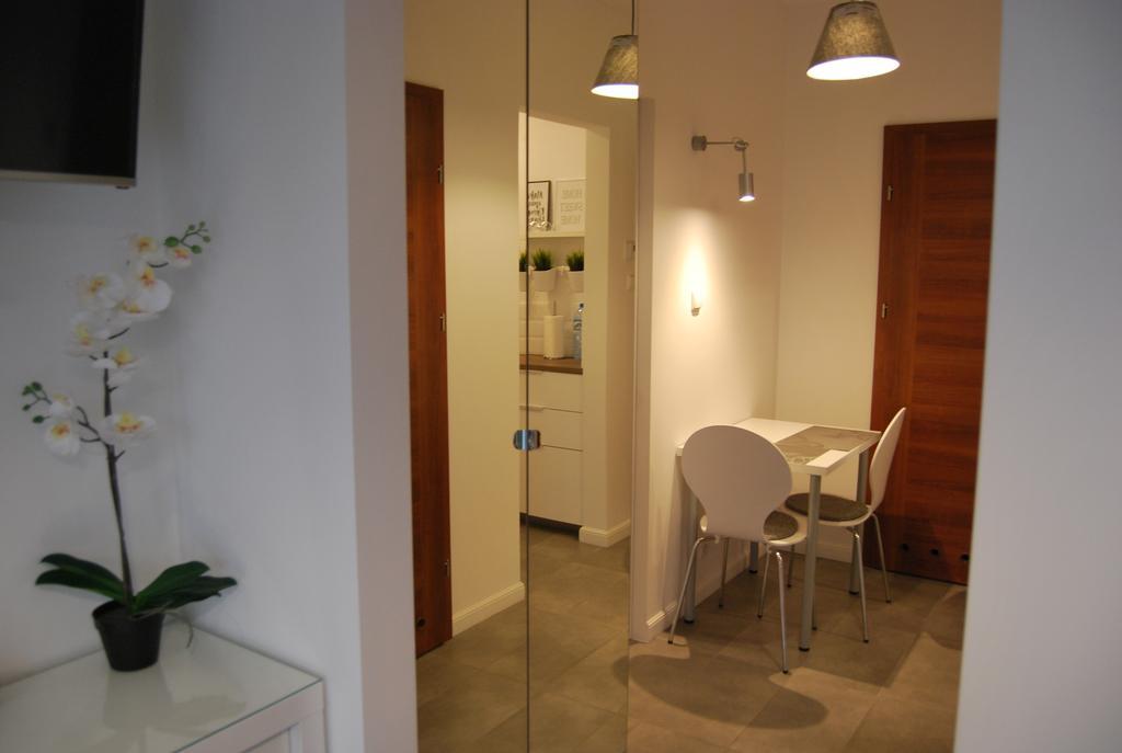 Magnolia Centrum Studio-Free Parking Wroclaw Exterior photo