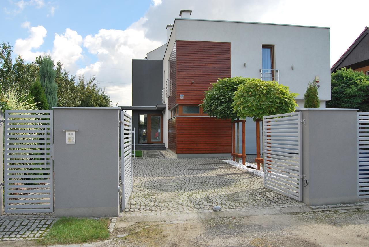 Magnolia Centrum Studio-Free Parking Wroclaw Exterior photo